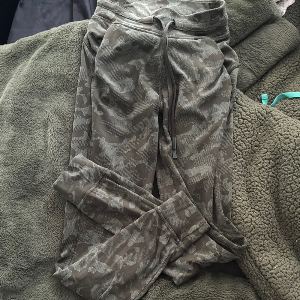 lululemon athletica Green Sweatpants Cozy Joggers